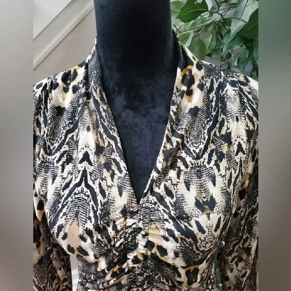 Alfani Rouched Animal Print Top - Large - Picture 3 of 6